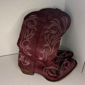 Roper Raspberry Riley Vintage Cowboy Boots with Embroidered Design